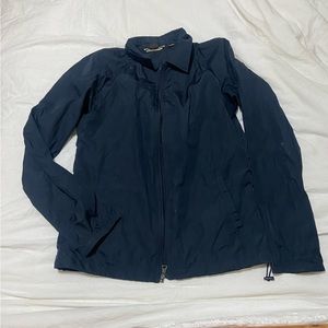 Wind breaker